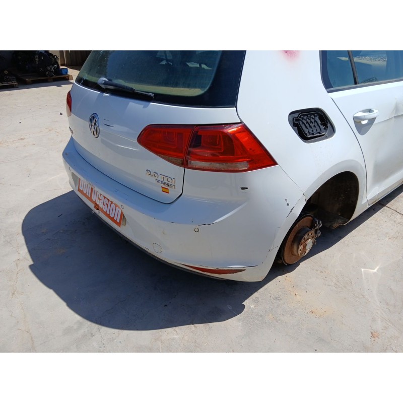 PARAGOLPES TRASERO