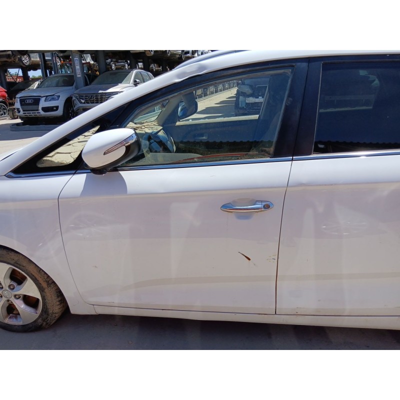 Recambio de puerta delantera izquierda para kia carens iv 1.6 gdi referencia OEM IAM   
