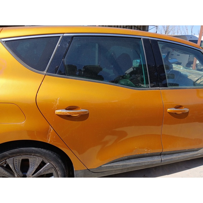 Recambio de puerta trasera derecha para renault scénic iv (j9_) 1.3 tce 140 referencia OEM IAM   