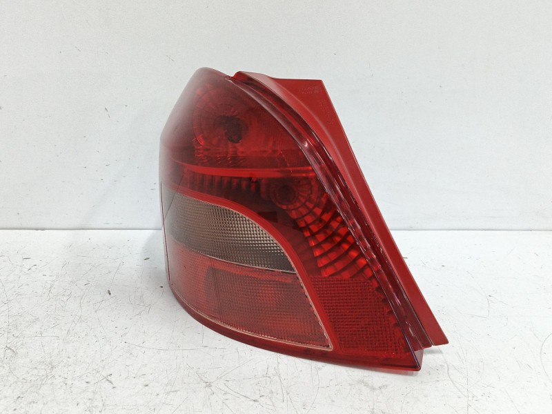 Recambio de piloto trasero izquierdo para toyota yaris (_p9_) 1.4 d-4d (nlp90_) referencia OEM IAM   