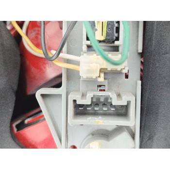 Recambio de piloto trasero izquierdo para toyota yaris (_p9_) 1.4 d-4d (nlp90_) referencia OEM IAM   