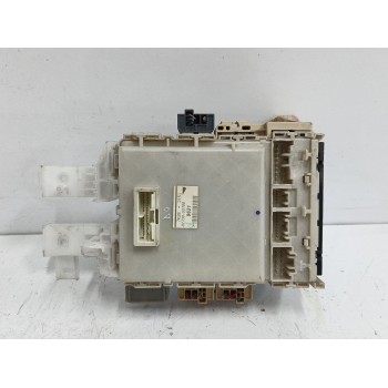 Recambio de caja reles / fusibles para toyota yaris (_p9_) 1.4 d-4d (nlp90_) referencia OEM IAM 8273052700  