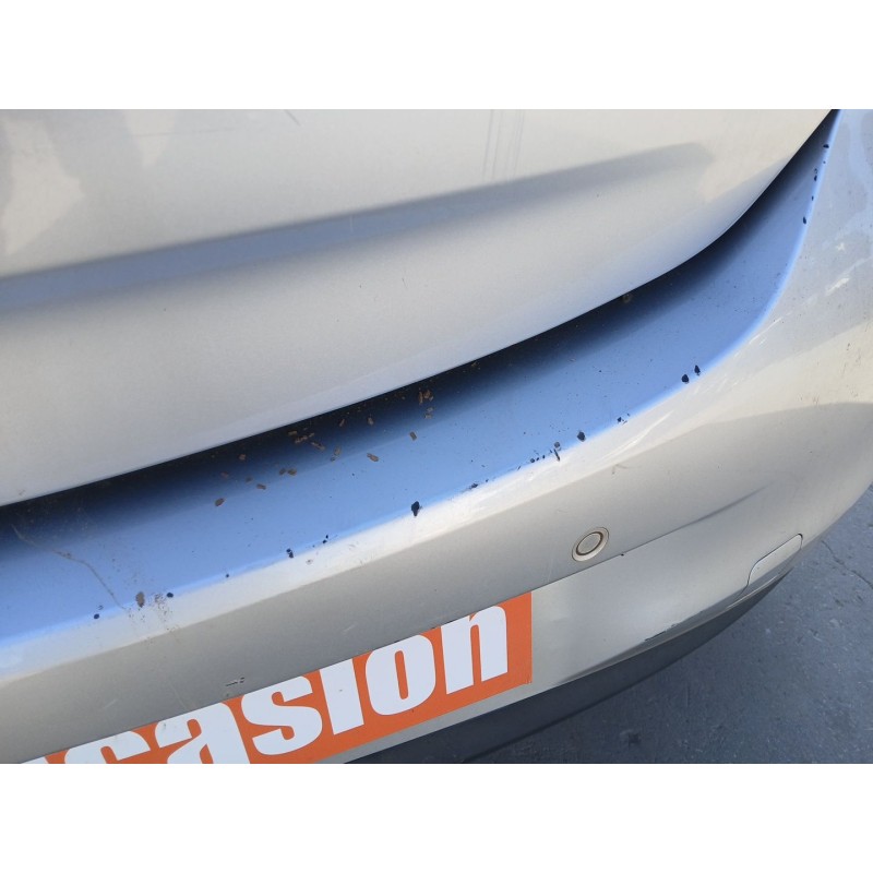 PARAGOLPES TRASERO