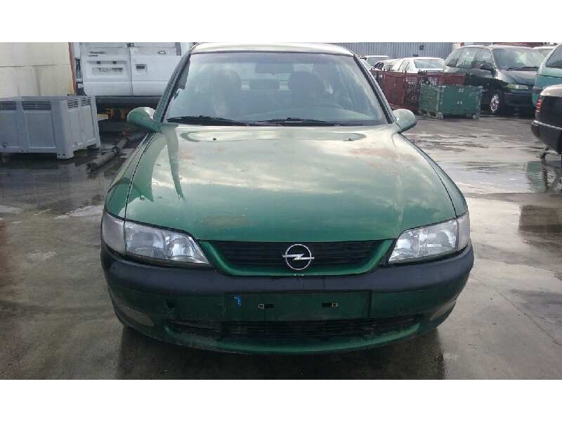 OPEL VECTRA B BERLINA