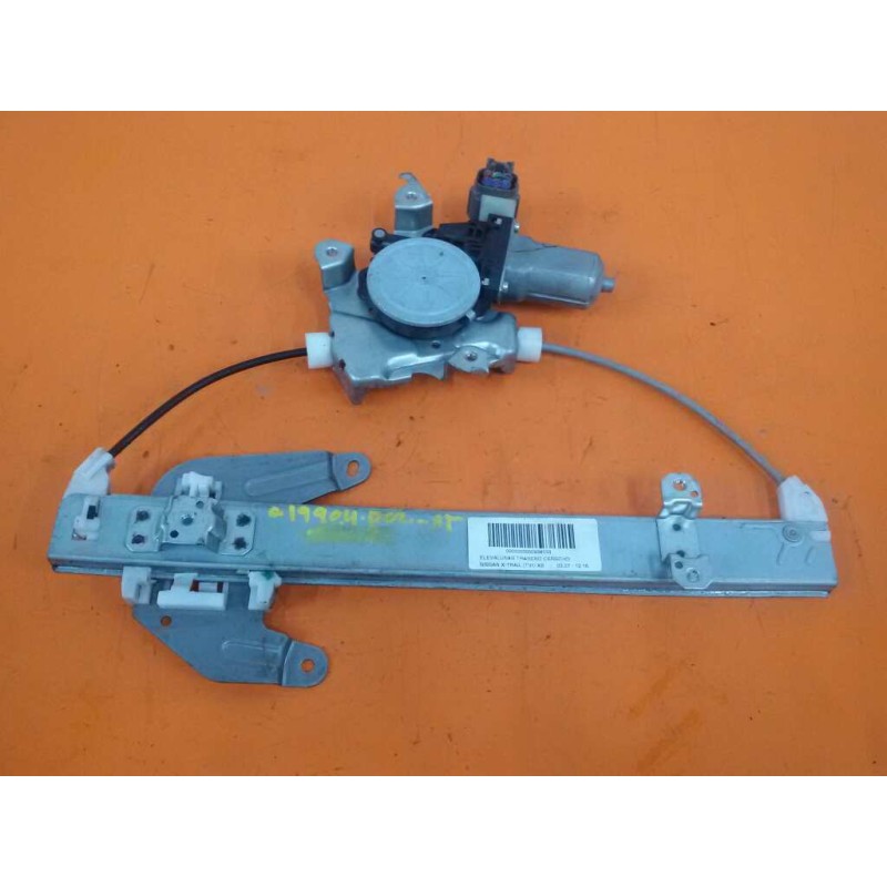 Recambio de elevalunas trasero derecho para nissan x-trail (t31) xe referencia OEM IAM FUNDA 82720JG00A 