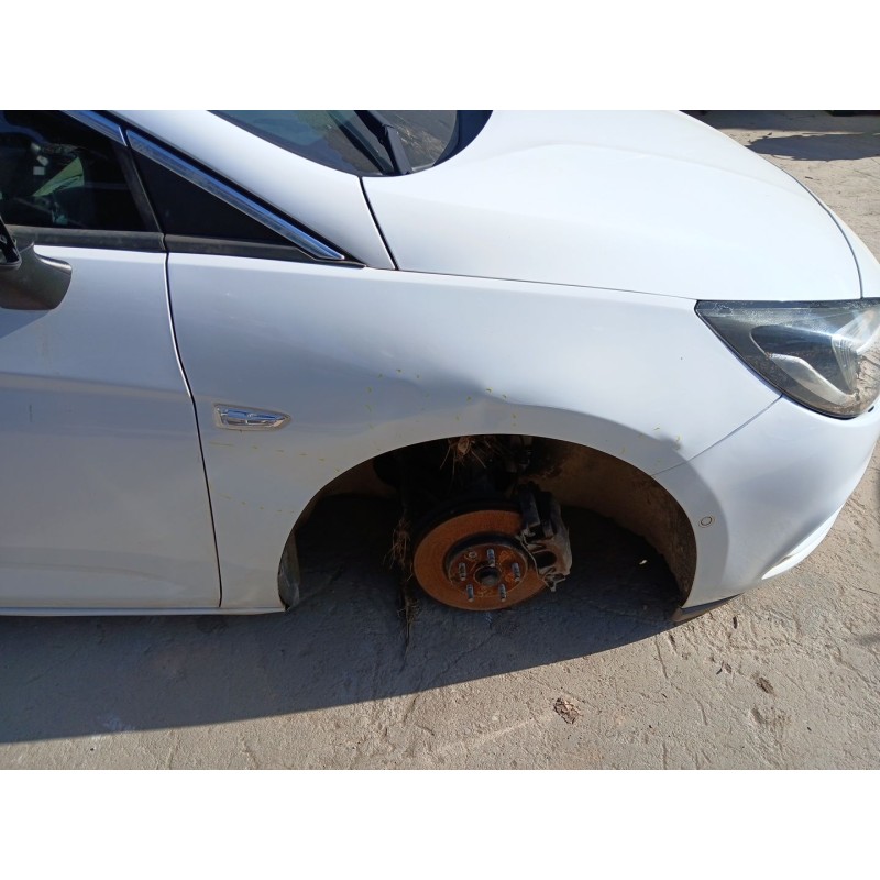 Recambio de aleta delantera derecha para opel astra k (b16) 1.6 cdti (68) referencia OEM IAM   