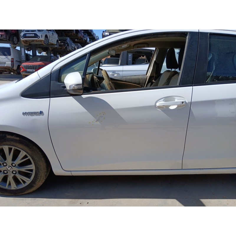 Recambio de puerta delantera izquierda para toyota yaris (_p13_) 1.5 hybrid (nhp130_) referencia OEM IAM   
