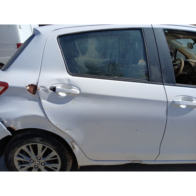 Recambio de puerta trasera derecha para toyota yaris (_p13_) 1.5 hybrid (nhp130_) referencia OEM IAM   