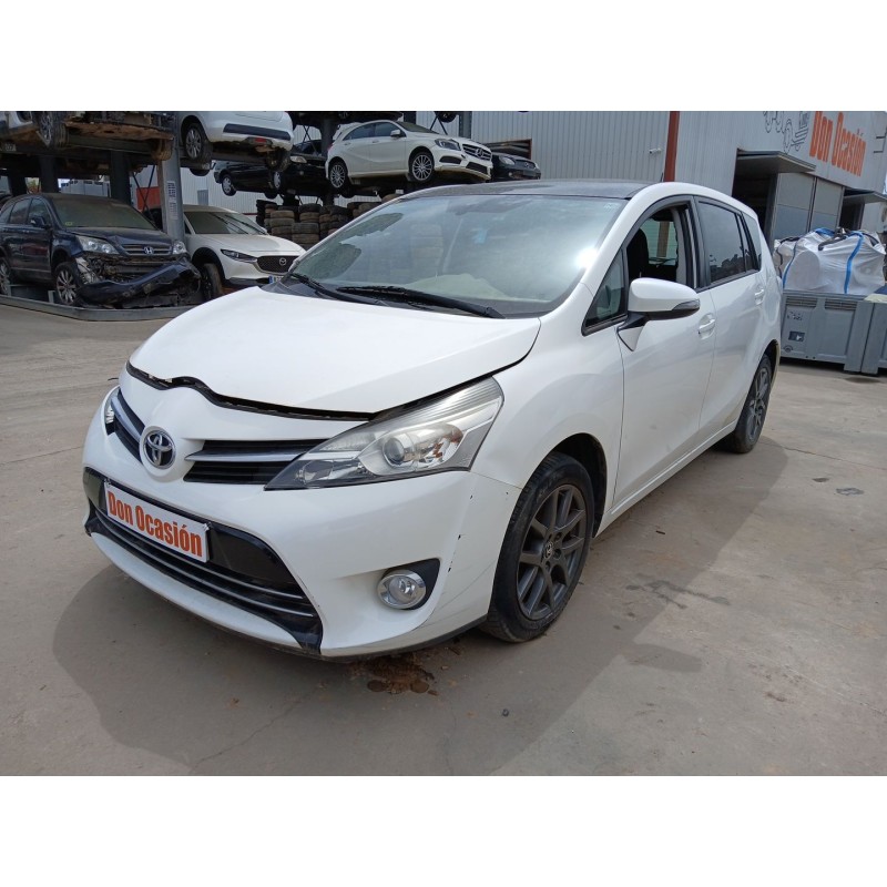 TOYOTA VERSO (_R2_)