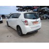 toyota verso (_r2_) del año 2015