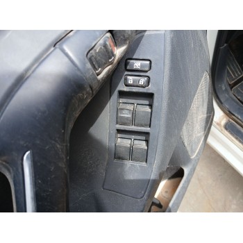 toyota verso (_r2_) del año 2015