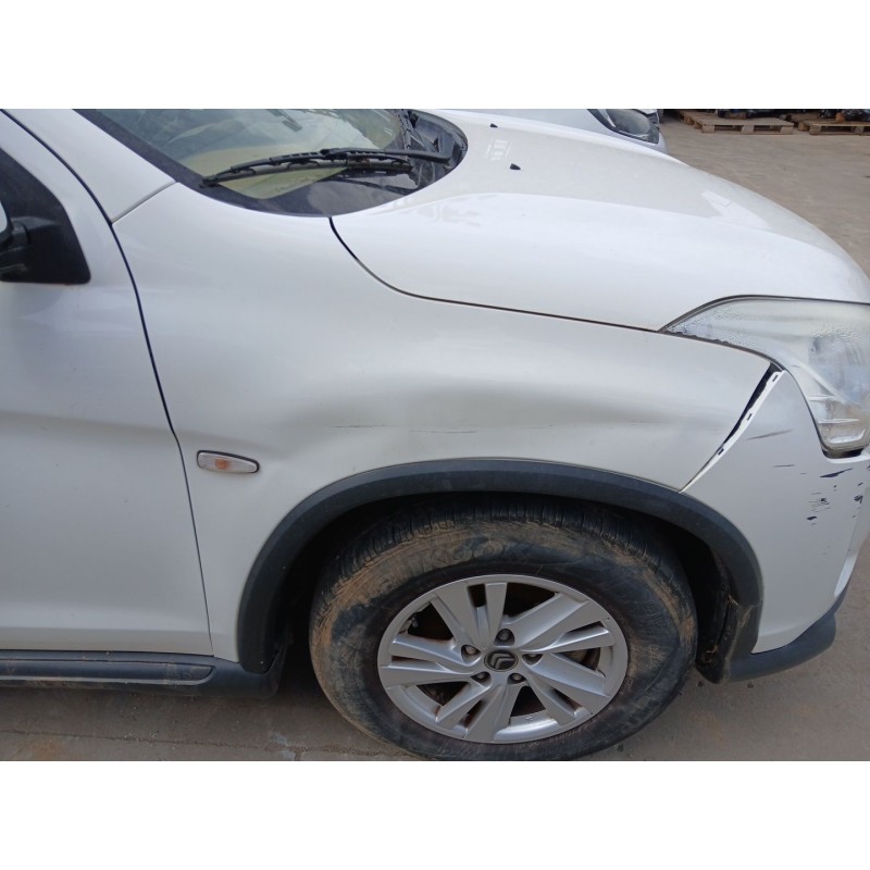 Recambio de aleta delantera derecha para citroën c4 aircross 1.6 hdi 115 awc referencia OEM IAM   