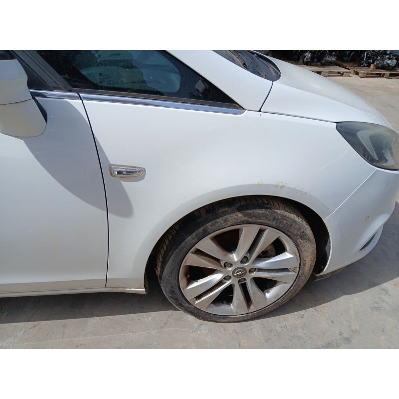 Recambio de aleta delantera derecha para opel zafira tourer c (p12) 1.4 (75) referencia OEM IAM   