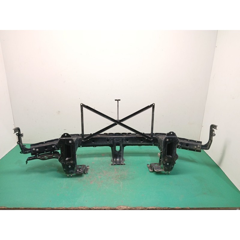 REFUERZO PARAGOLPES DELANTERO A1676263700 A1676263800
