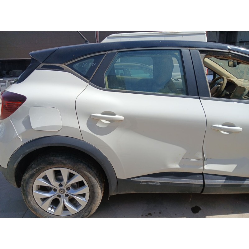 Recambio de puerta trasera derecha para renault captur ii (hf_) tce 100 (hfmt) referencia OEM IAM   