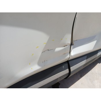 Recambio de puerta trasera derecha para renault captur ii (hf_) tce 100 (hfmt) referencia OEM IAM   