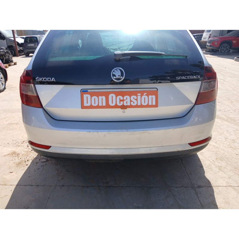 Recambio de paragolpes trasero para skoda rapid referencia OEM IAM   