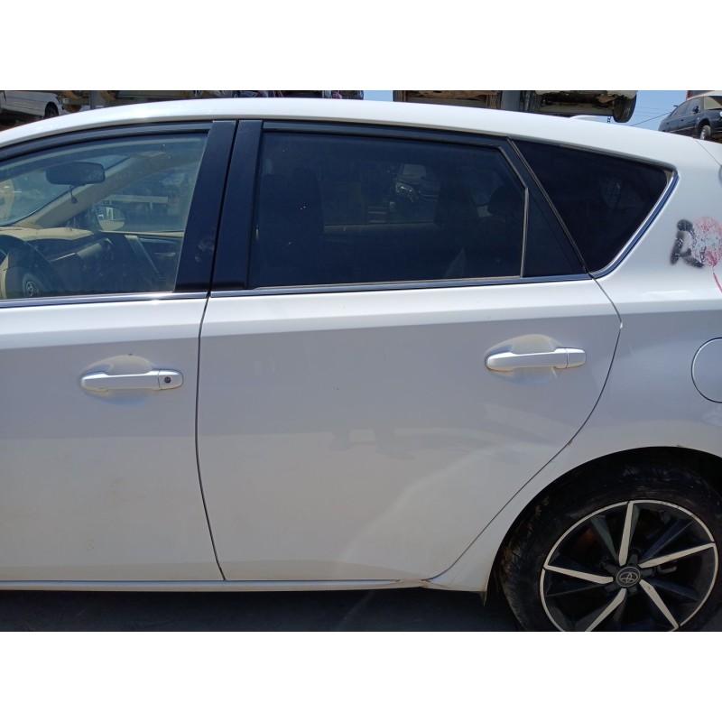 Recambio de puerta trasera izquierda para toyota auris (_e18_) 1.3 (nre180_) referencia OEM IAM   