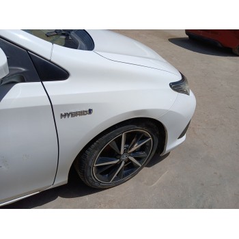 Recambio de aleta delantera derecha para toyota auris (_e18_) 1.3 (nre180_) referencia OEM IAM   