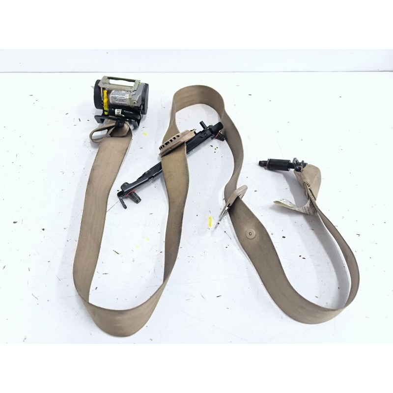 Recambio de cinturon seguridad delantero izquierdo para kia sportage ii (je_, km_) 2.0 i 16v referencia OEM IAM 888101F200  