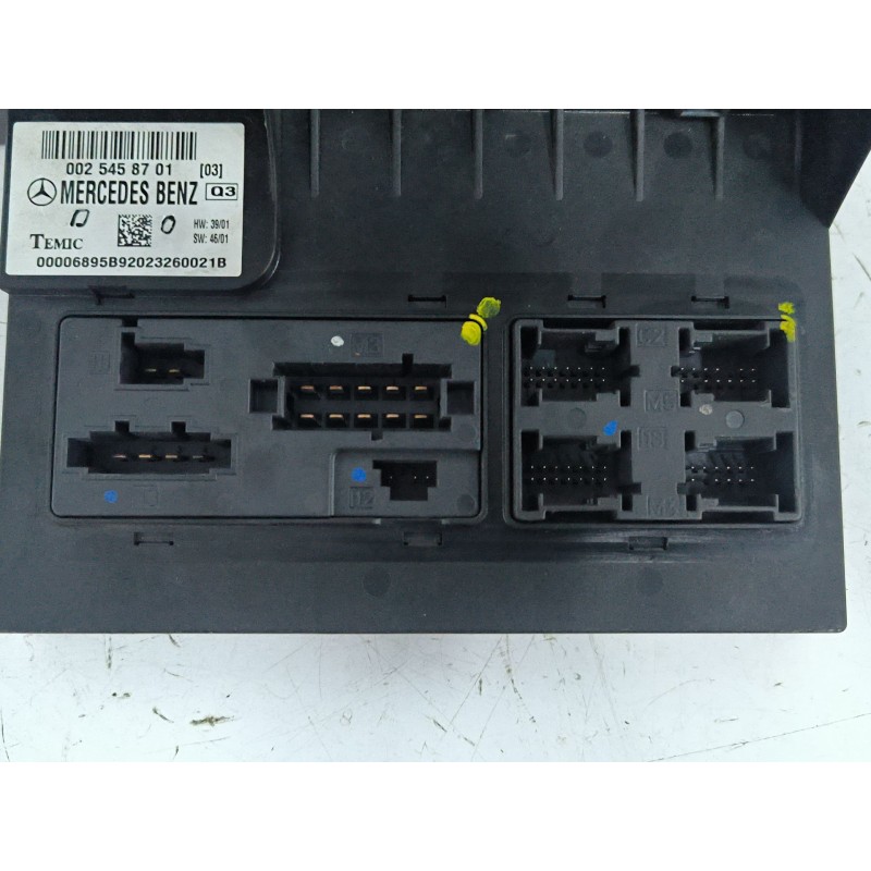 CAJA RELES / FUSIBLES