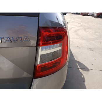 Recambio de piloto trasero derecho para skoda octavia iii combi (5e5, 5e6) 2.0 tdi referencia OEM IAM   