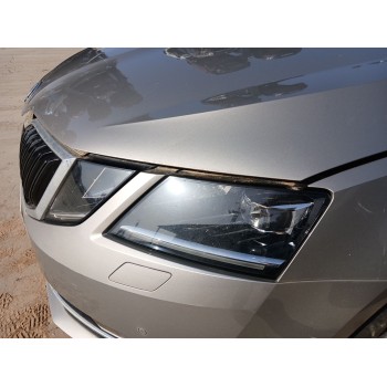 Recambio de faro izquierdo para skoda octavia iii combi (5e5, 5e6) 2.0 tdi referencia OEM IAM   