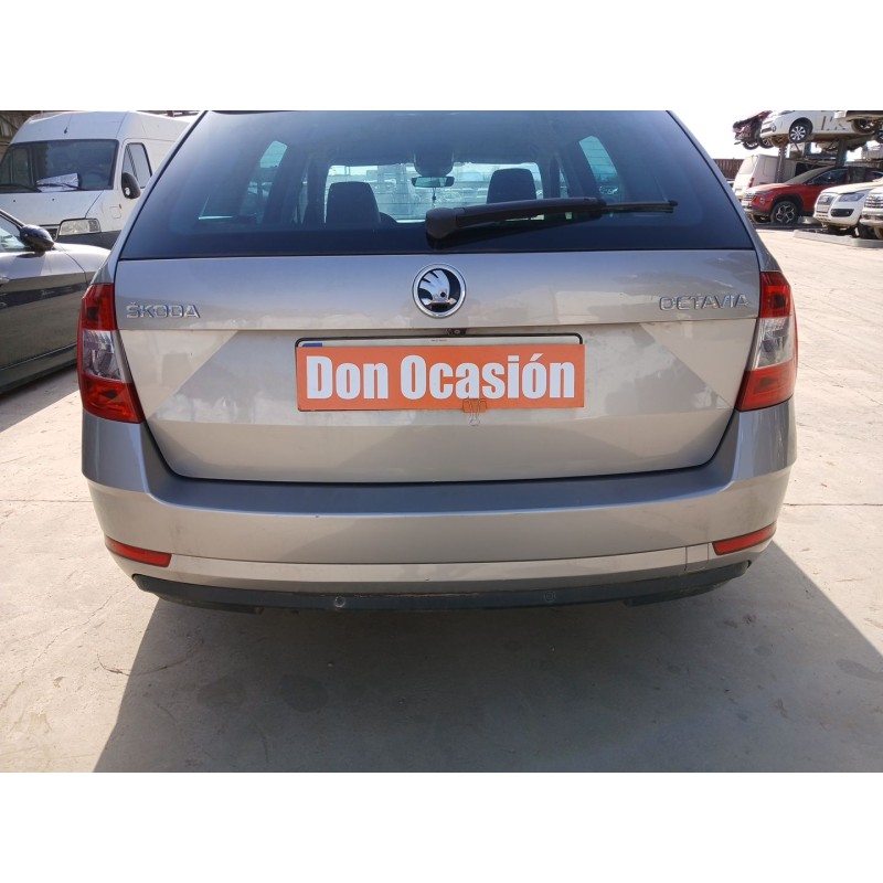 Recambio de paragolpes trasero para skoda octavia iii combi (5e5, 5e6) 2.0 tdi referencia OEM IAM   