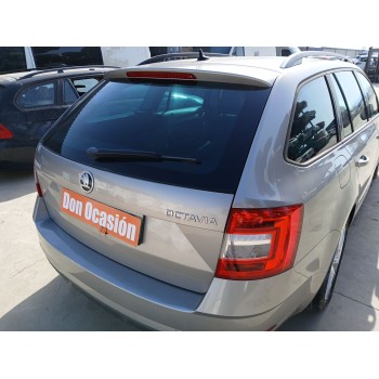 Recambio de porton trasero para skoda octavia iii combi (5e5, 5e6) 2.0 tdi referencia OEM IAM   
