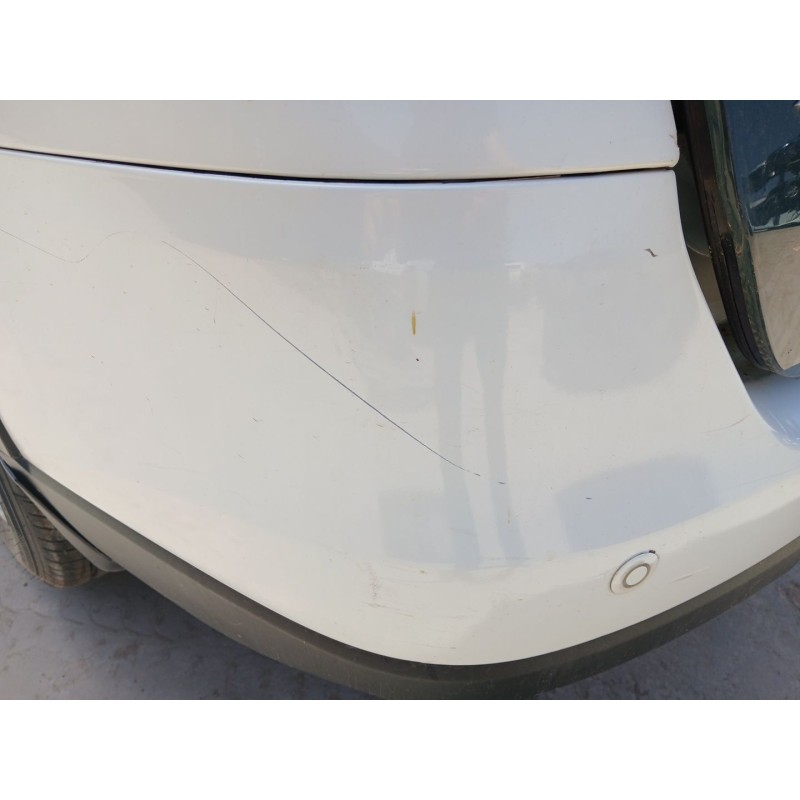 PARAGOLPES TRASERO