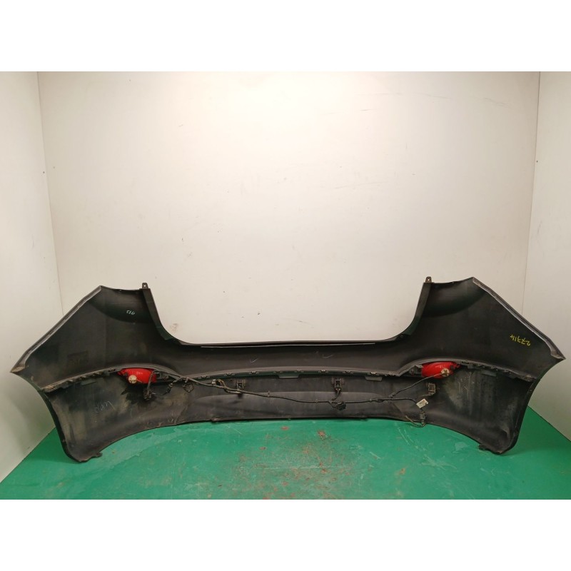 PARAGOLPES TRASERO