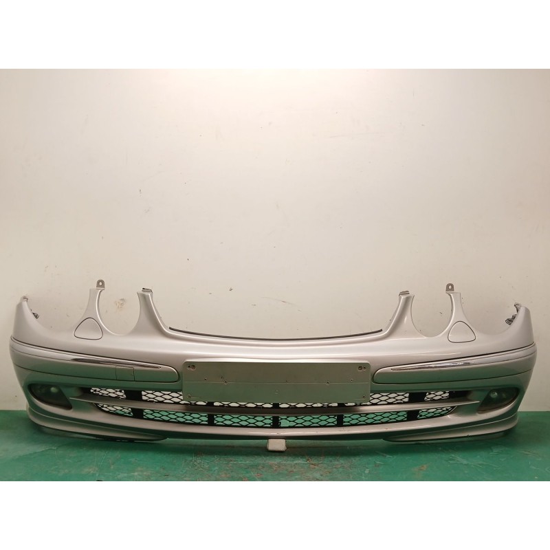 Recambio de paragolpes delantero para mercedes-benz clase e (w211) e 270 cdi (211.016) referencia OEM IAM A2118800240  