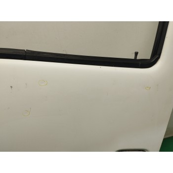 Recambio de puerta delantera izquierda para nissan cabstar 01.04  3.0 diesel referencia OEM IAM  OBSERVAR FOTOS 
