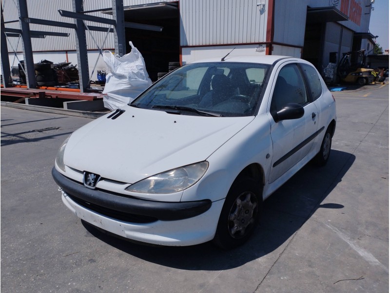 PEUGEOT 206 BERLINA