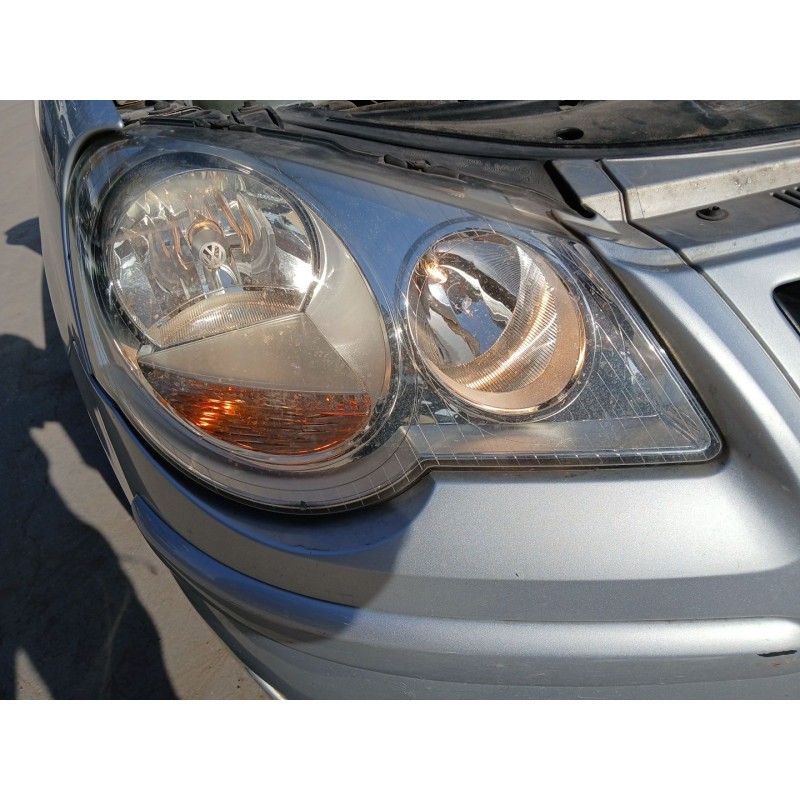 Recambio de faro derecho para volkswagen polo iv (9n_, 9a_) 1.4 tdi referencia OEM IAM   