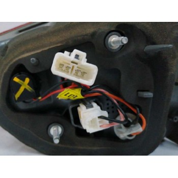 Recambio de piloto trasero izquierdo interior para hyundai i40 1.7 crdi cat referencia OEM IAM 924033Z001  