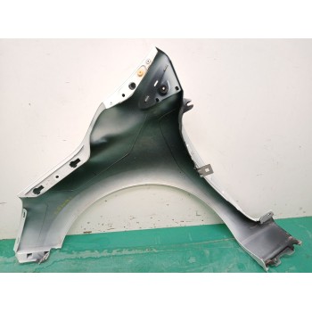 Recambio de aleta delantera derecha para renault clio iv (bh_) 0.9 tce 75 (bhnp) referencia OEM IAM  631002841R 