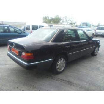 mercedes-benz clase e (w124) berlina del año 1995