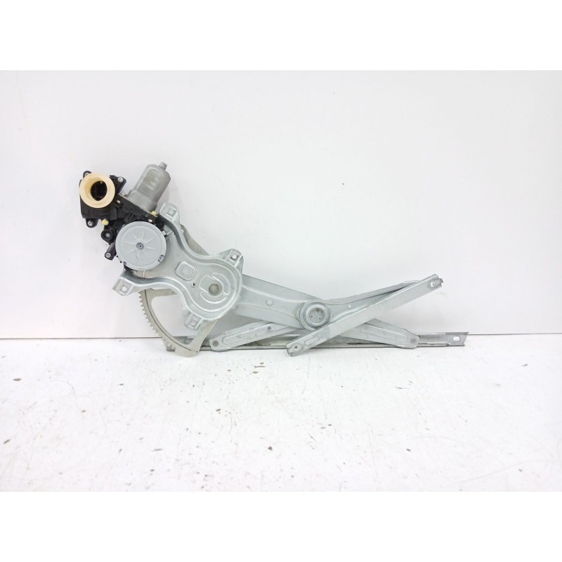 Recambio de elevalunas delantero derecho para toyota verso (_r2_) 2.0 d-4d (aur20_) referencia OEM IAM 698100F020  