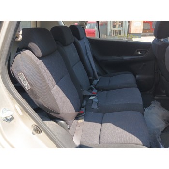 toyota corolla verso (_e12_) del año 2002