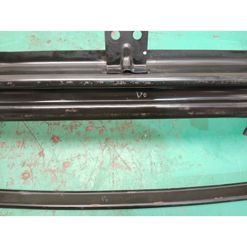 REFUERZO PARAGOLPES DELANTERO