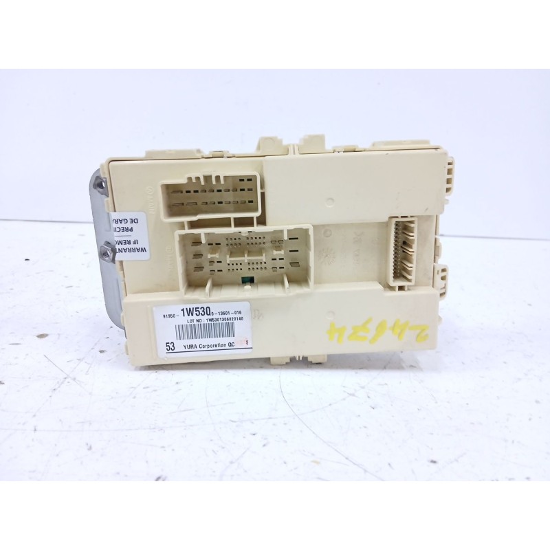 CAJA RELES / FUSIBLES