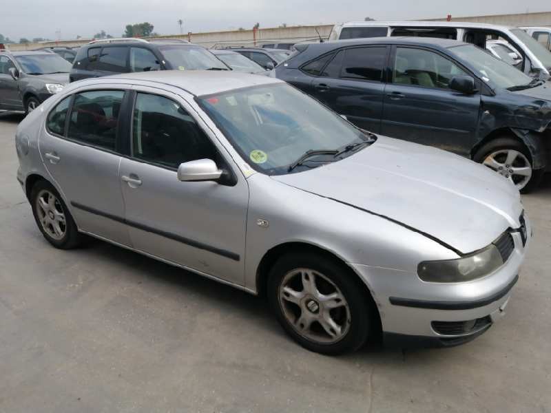 SEAT LEON (1M1)