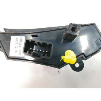 Recambio de mando volante para hyundai i40 1.7 crdi cat referencia OEM IAM 39R2931200 LADO DERECHO 