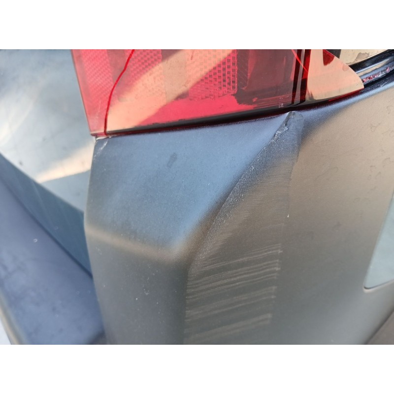 PARAGOLPES TRASERO