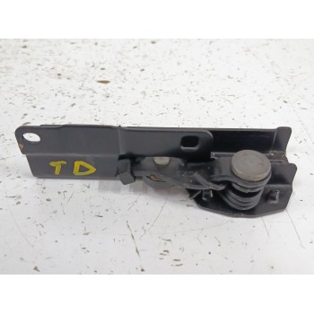 Recambio de soporte / guia puerta corredera para peugeot rifter 1.5 bluehdi 100 referencia OEM IAM 9817813180  