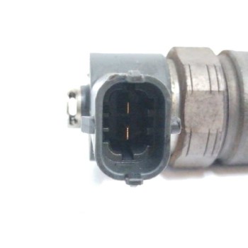 Recambio de inyector para kia cee´d active referencia OEM IAM 0445110255  