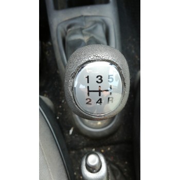 ford fiesta berlina (dx) del año 2001