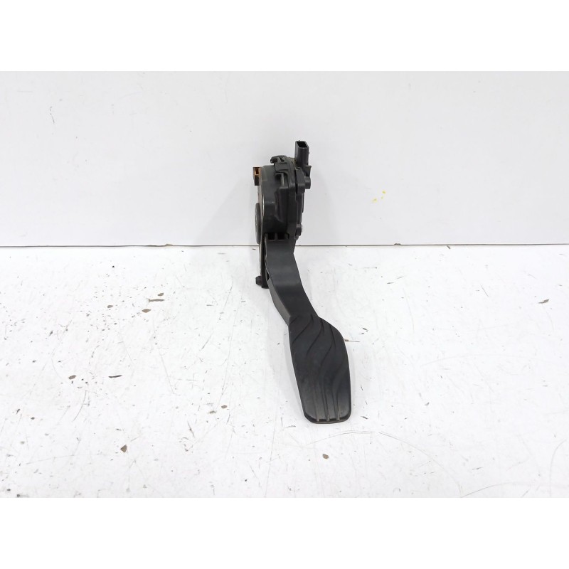 PEDAL ACELERADOR