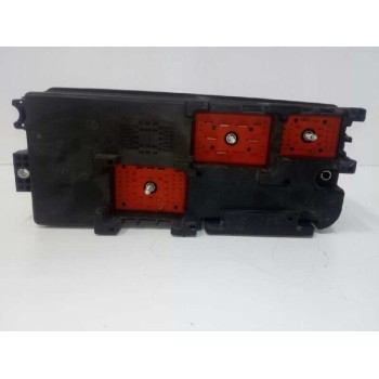 Recambio de caja reles / fusibles para opel vectra c berlina elegance referencia OEM IAM 13112918 519038004 